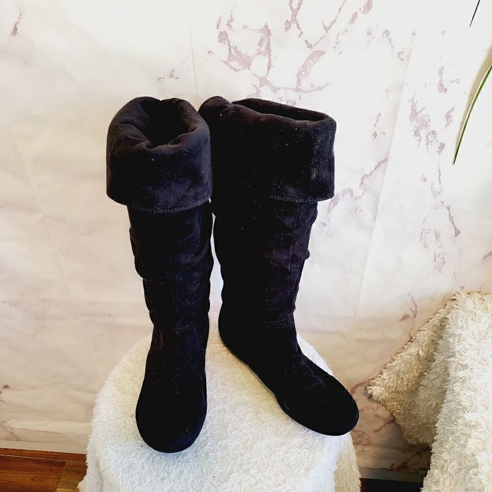 Report soft black flat scrunch boots